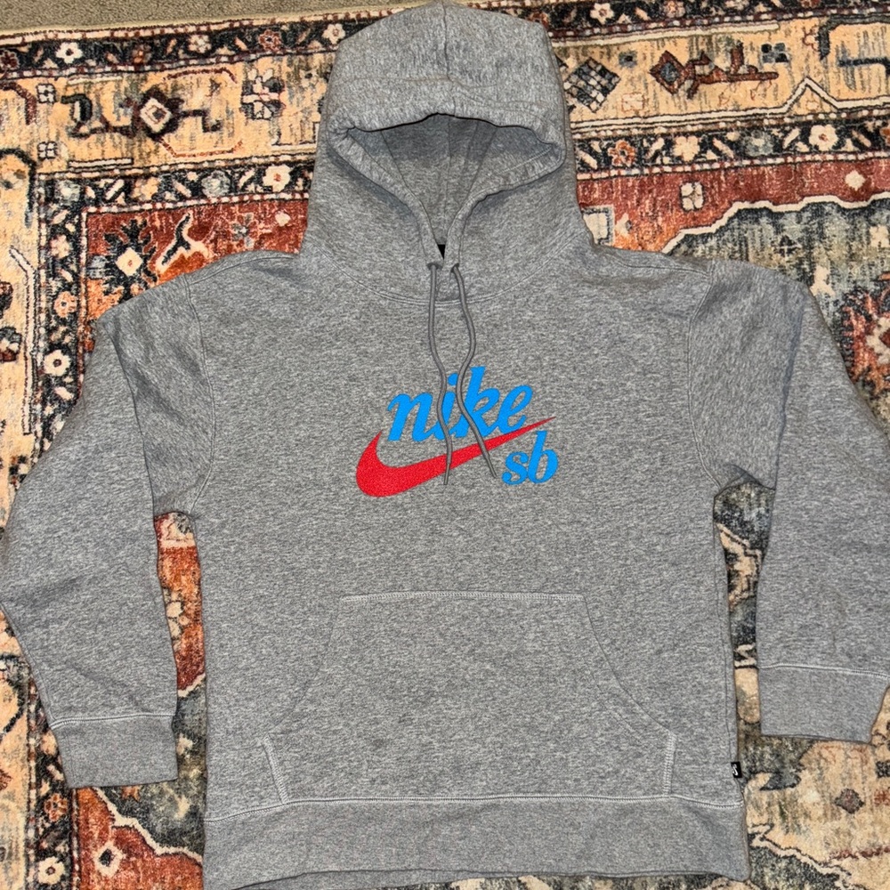 Nike SB Grey Hoodie - Size Medium Unisex